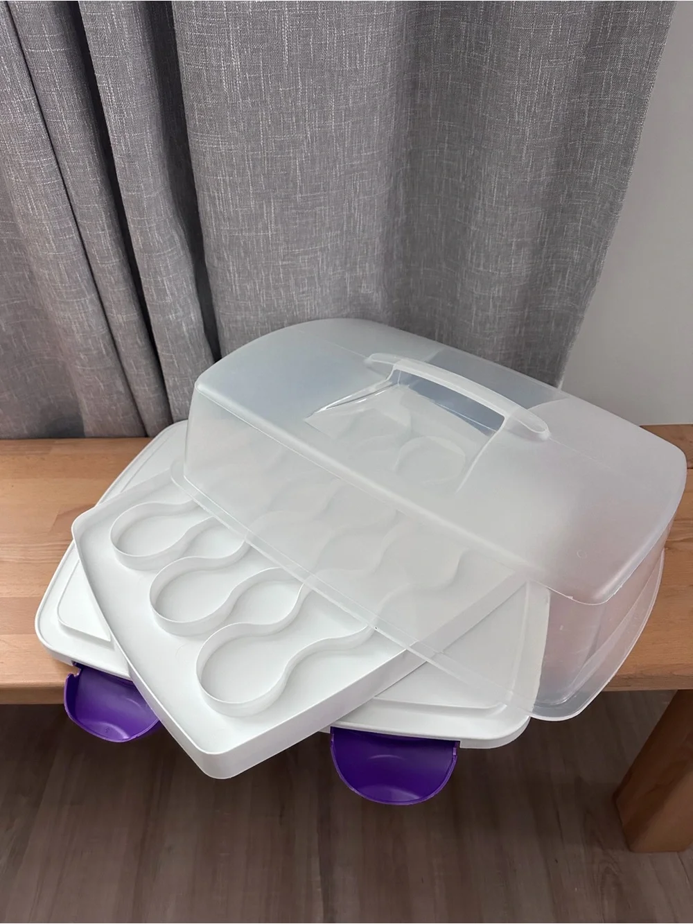 Wilton Clear Plastic Cupcake Carrier with Purple Latches